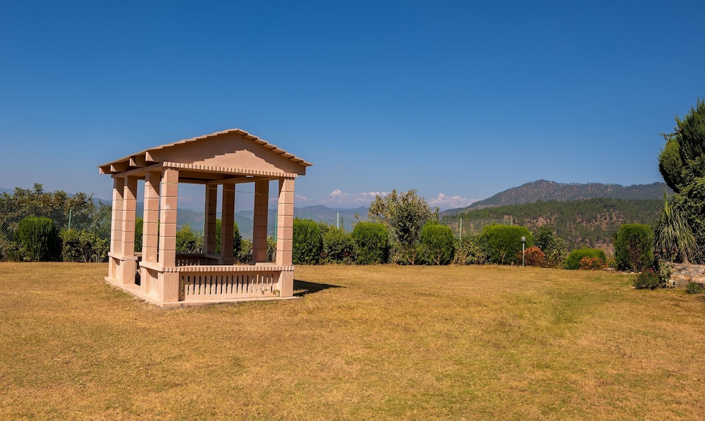 BluSalzz Homes - The Himalayan Bungalow, Almora - Uttarakhand by ZUZU 45/49