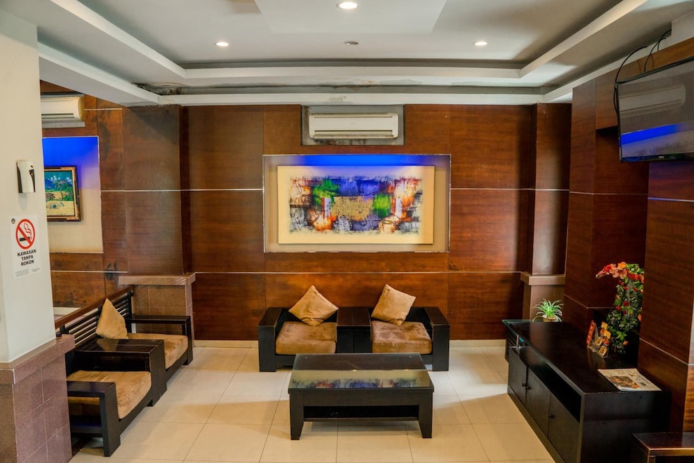 Puri Ayu Hotel 27/40