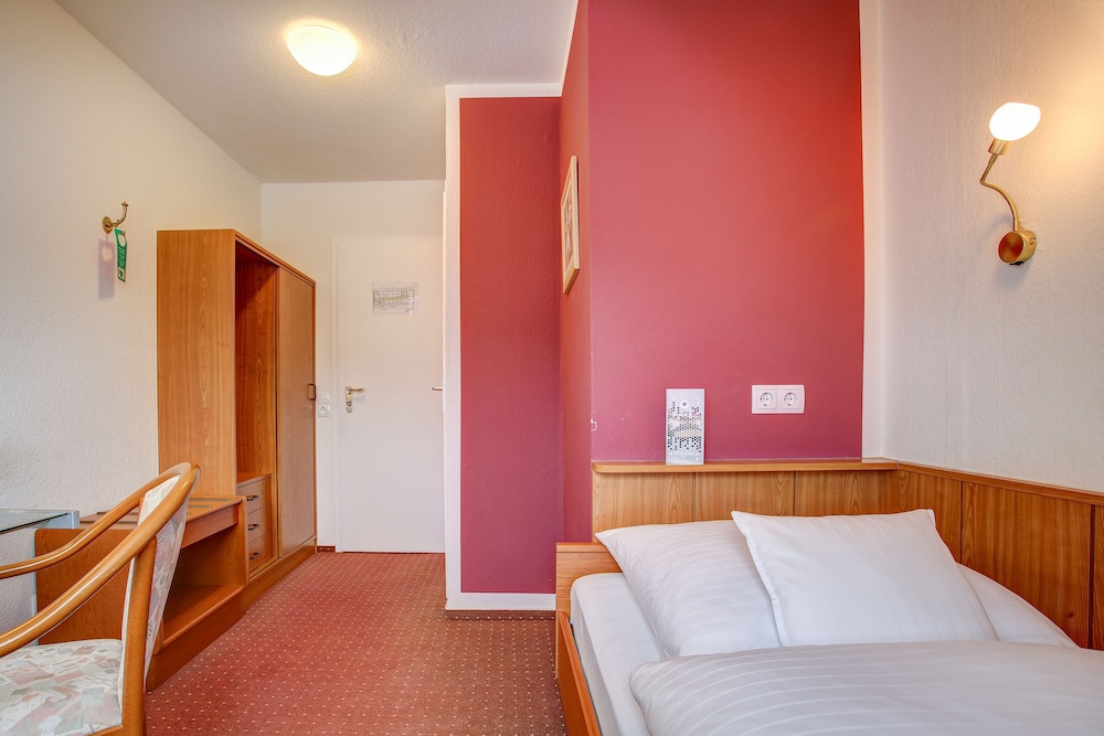 INA Hotel Consul 24/61