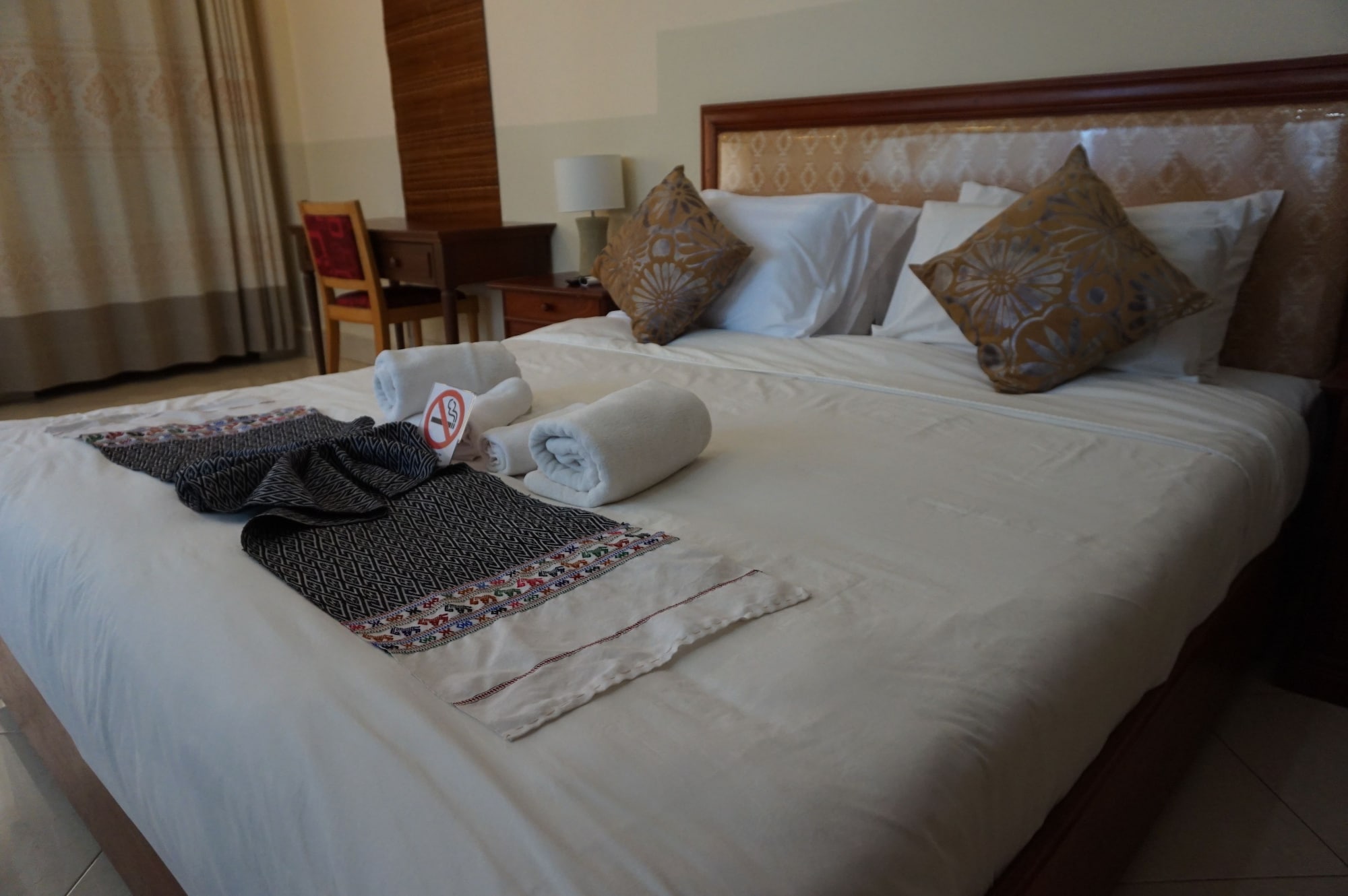 DELUXE, DOUBLE BED, CITY VIEW