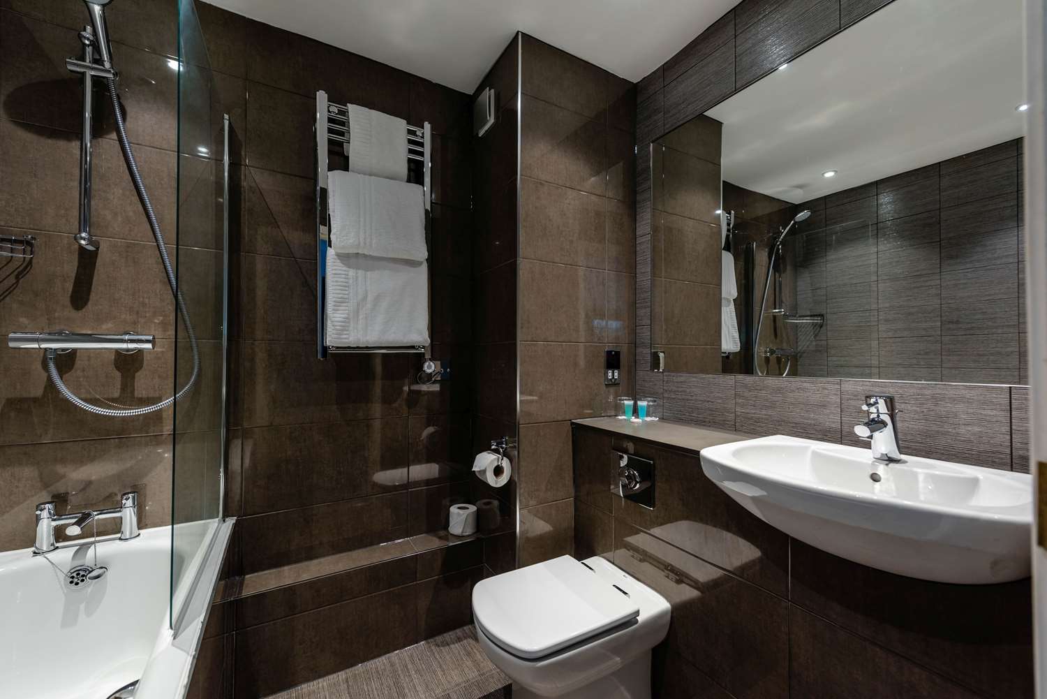 Southcrest Manor Hotel, BW Signature Collection 55/55