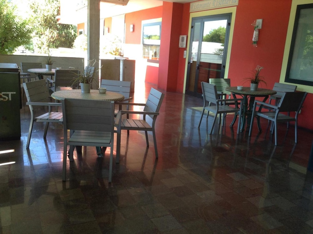 Hotel Cinzia 39/50