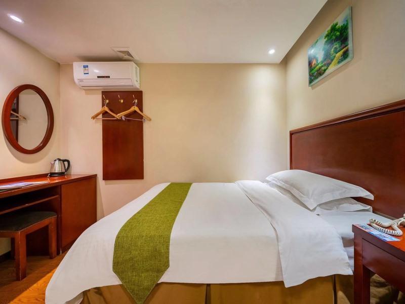 GreenTree Inn Shanghai East Xietu Road Jiuyuan Express Hotel 23/47
