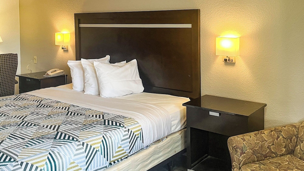 Studio6 Suites Dallas, TX - Loop 12 West 24/34