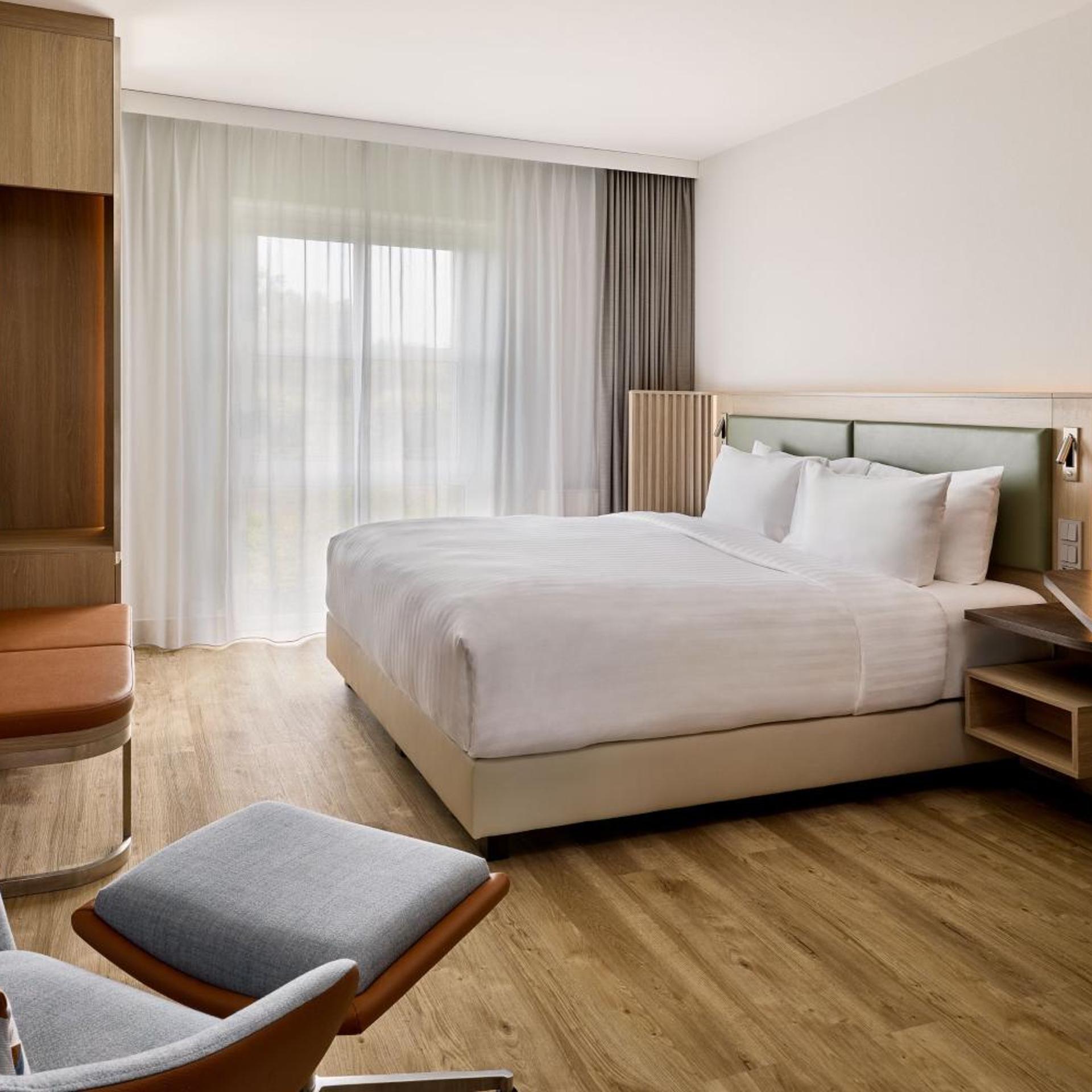 Studio, King or Double Bed
