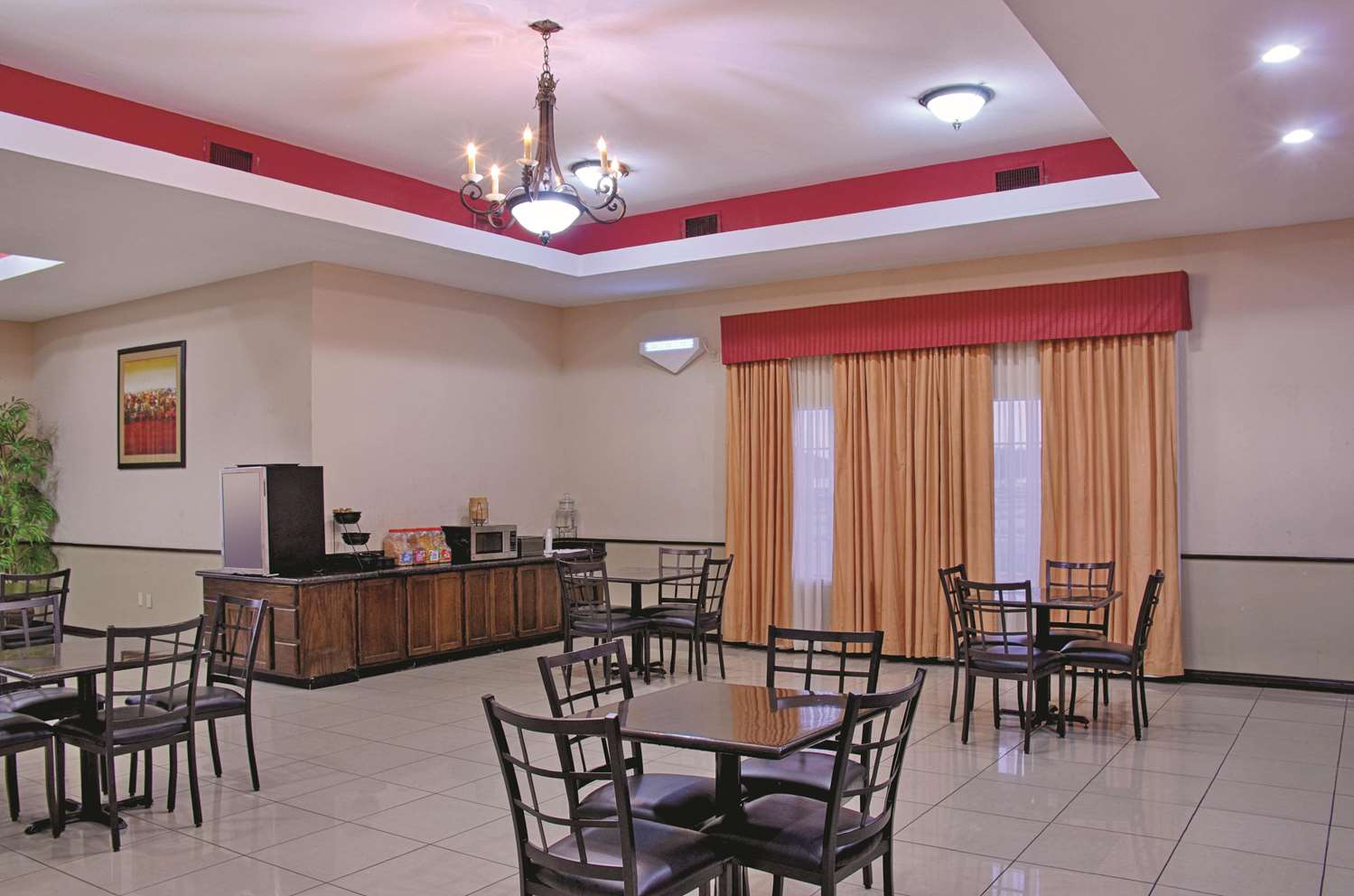 La Quinta Inn & Suites by Wyndham Alice 26/39