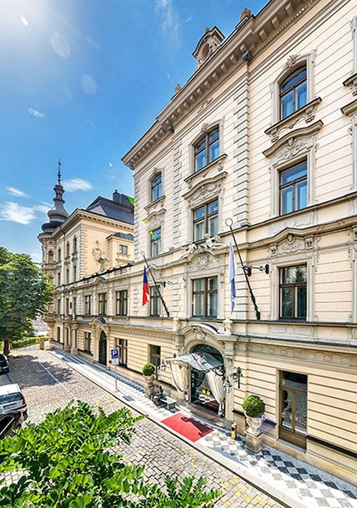 Le Palais Art Hotel Prague 66/68
