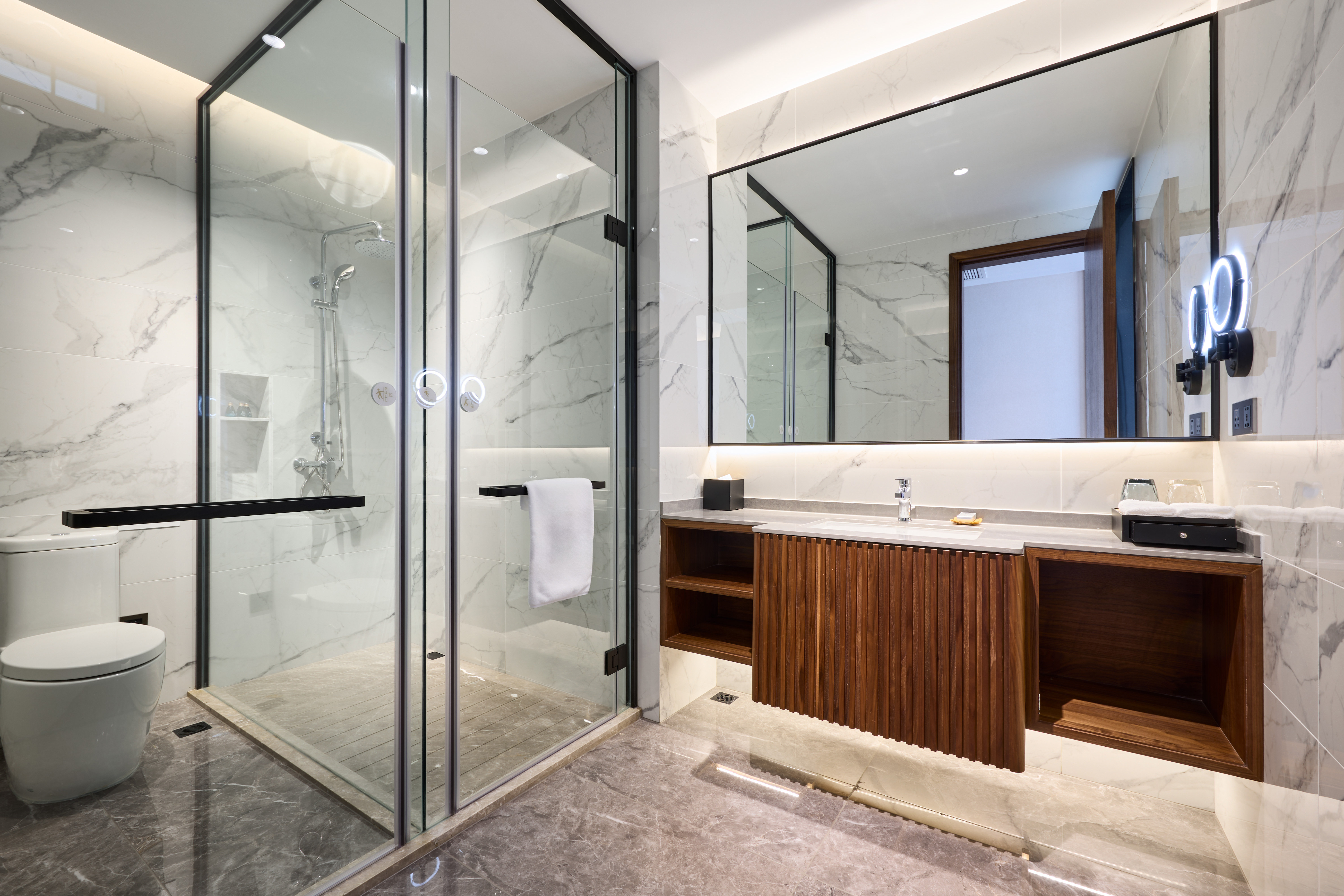 VM Hotel 49/50