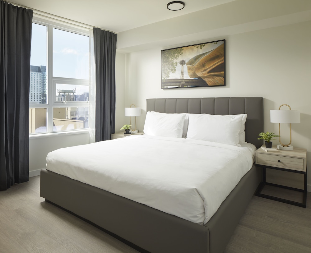 1 BEDROOM, SUITE, ACCESSIBLE