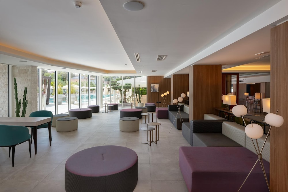 Park Hotel Casimiro Village 50/71