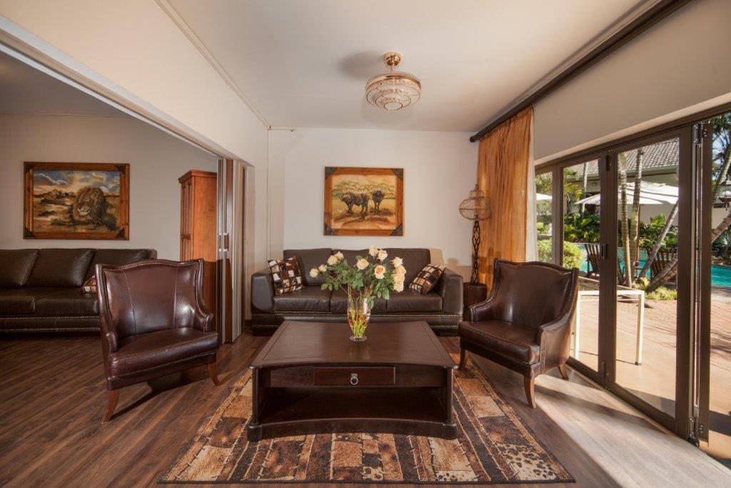 Tamboti Lodge 12/24