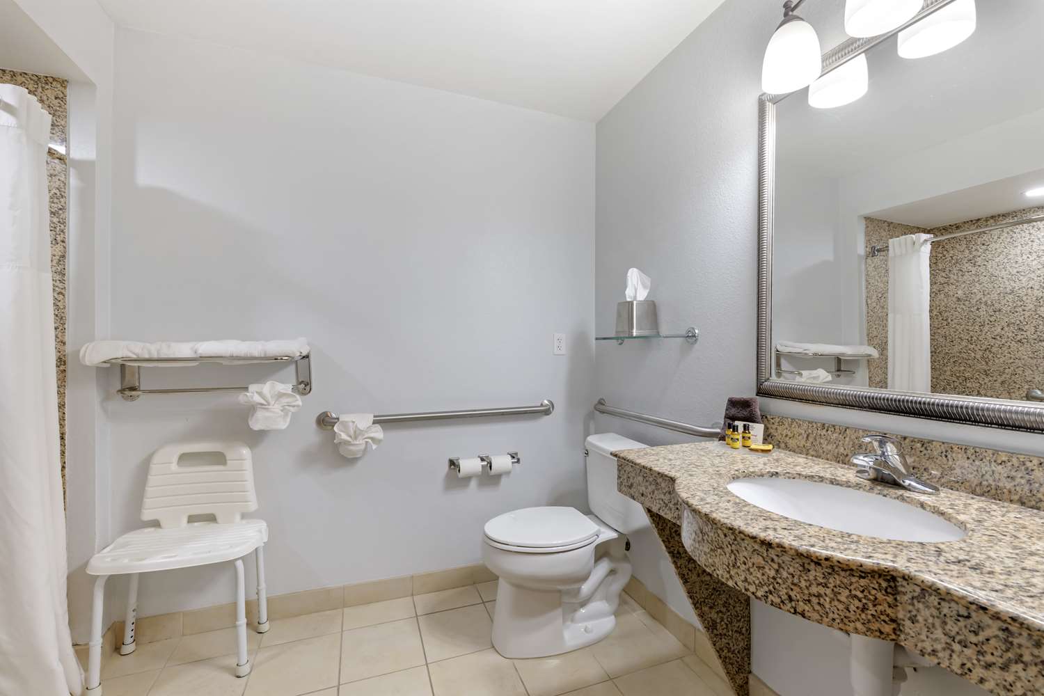 Best Western Plus First Coast Inn & Suites 50/53
