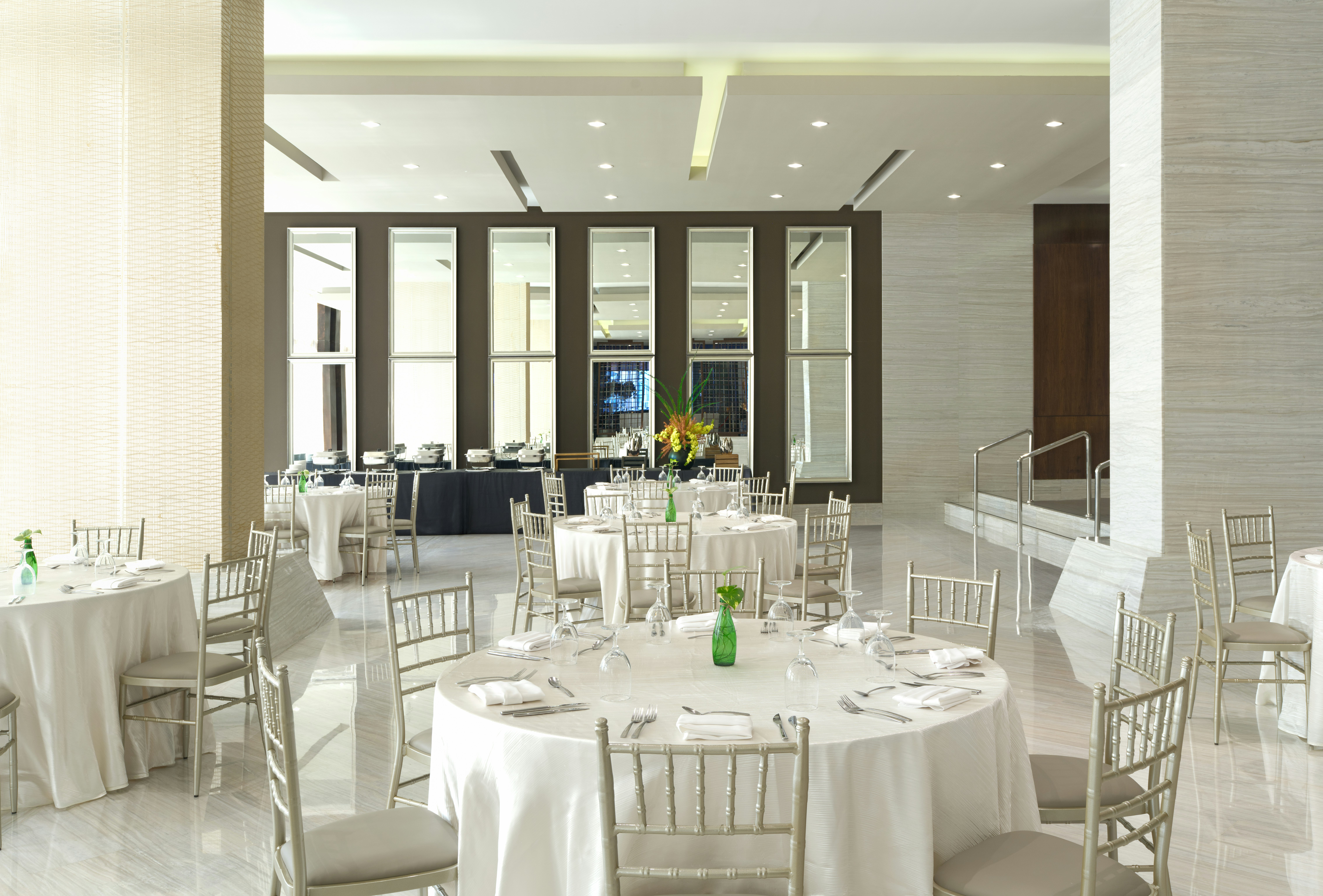 Hilton Panama 66/90