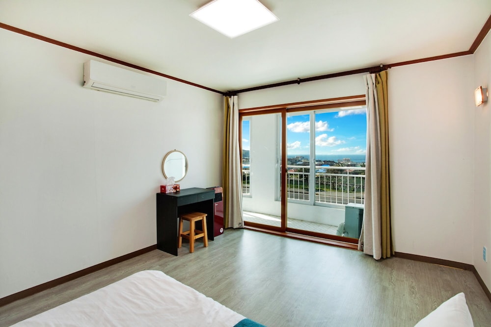 Jeju Le Mabin Pension 32/50