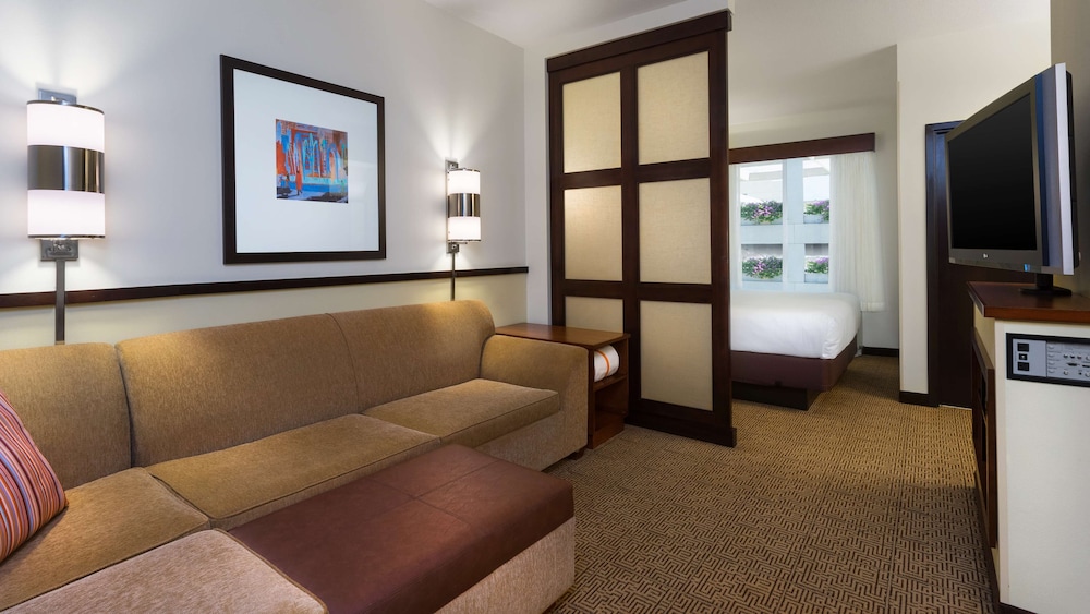 Hyatt Place West Palm Beach/Downtown 40/70