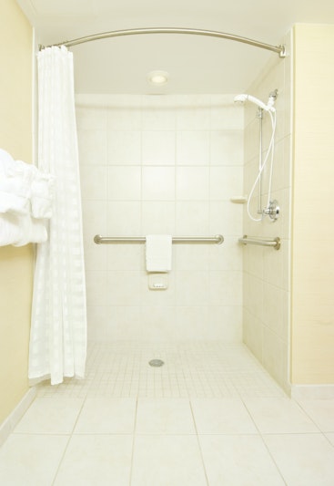 DoubleTree Suites by Hilton Cincinnati - Blue Ash 38/38