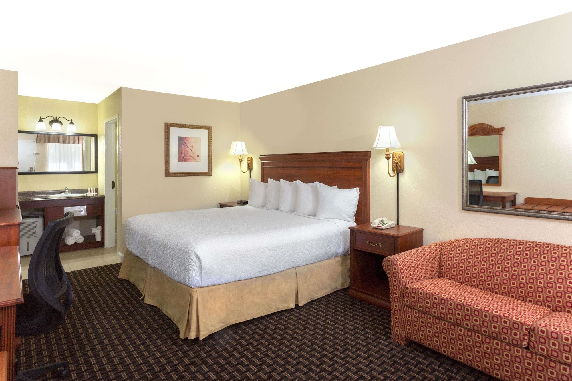 غرفة بسرير كينج لذوي الإعاقة، Days Inn by Wyndham Port Charlotte/Punta Gorda 7/10