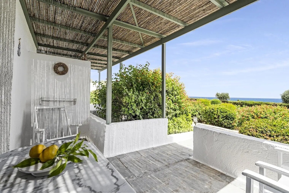 Nereides Villas 25/45