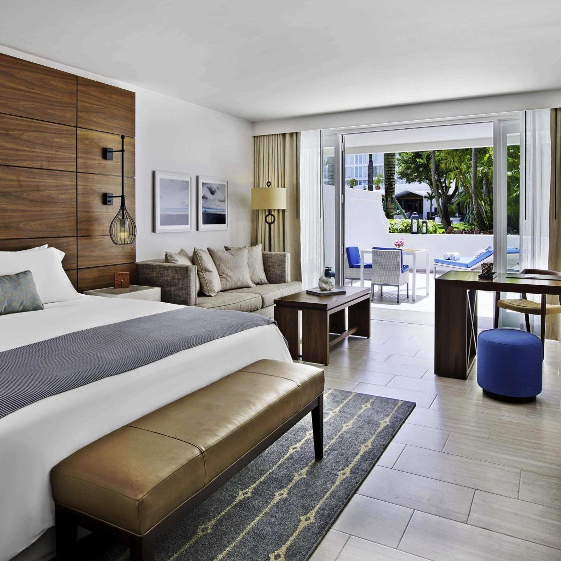 Villa, Pool Side, Terrace, Bathtub, Accessible