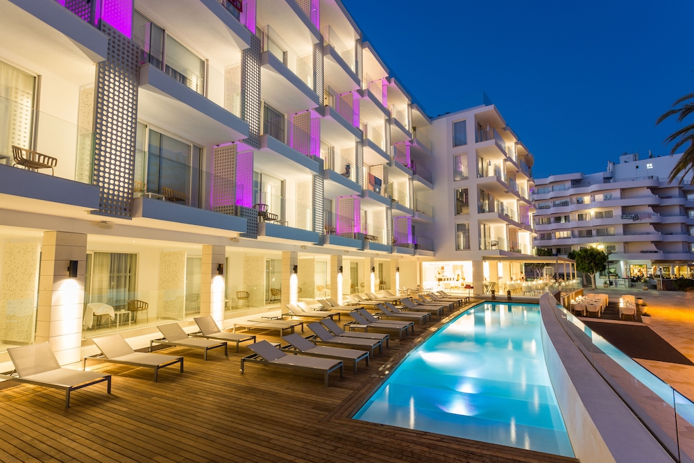 One Ibiza Suites 46/50