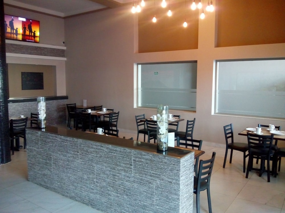 Hotel Plaza Arteaga 37/44
