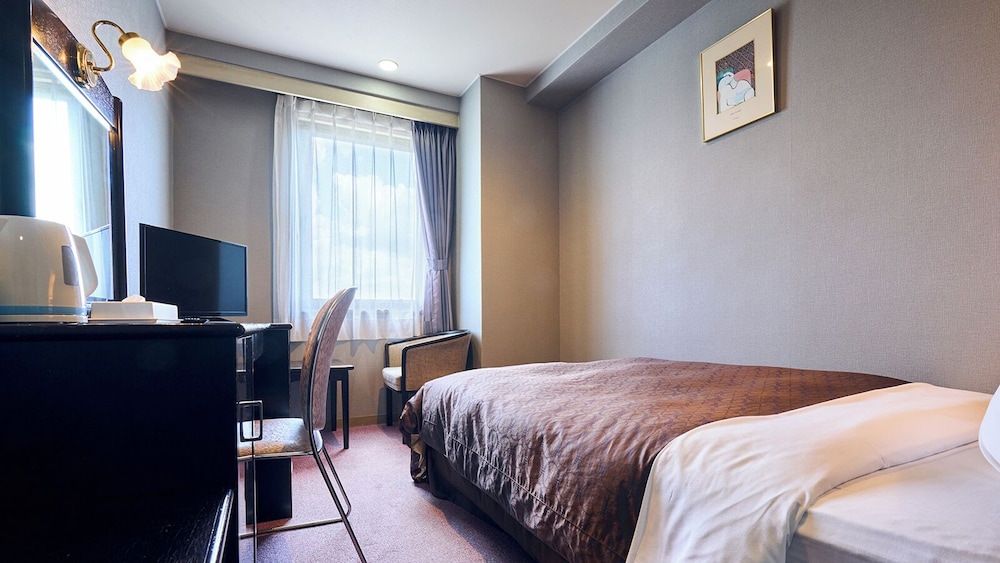1 BEDROOM, STANDARD, SINGLE