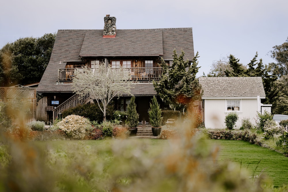 MacCallum House Inn 1/25