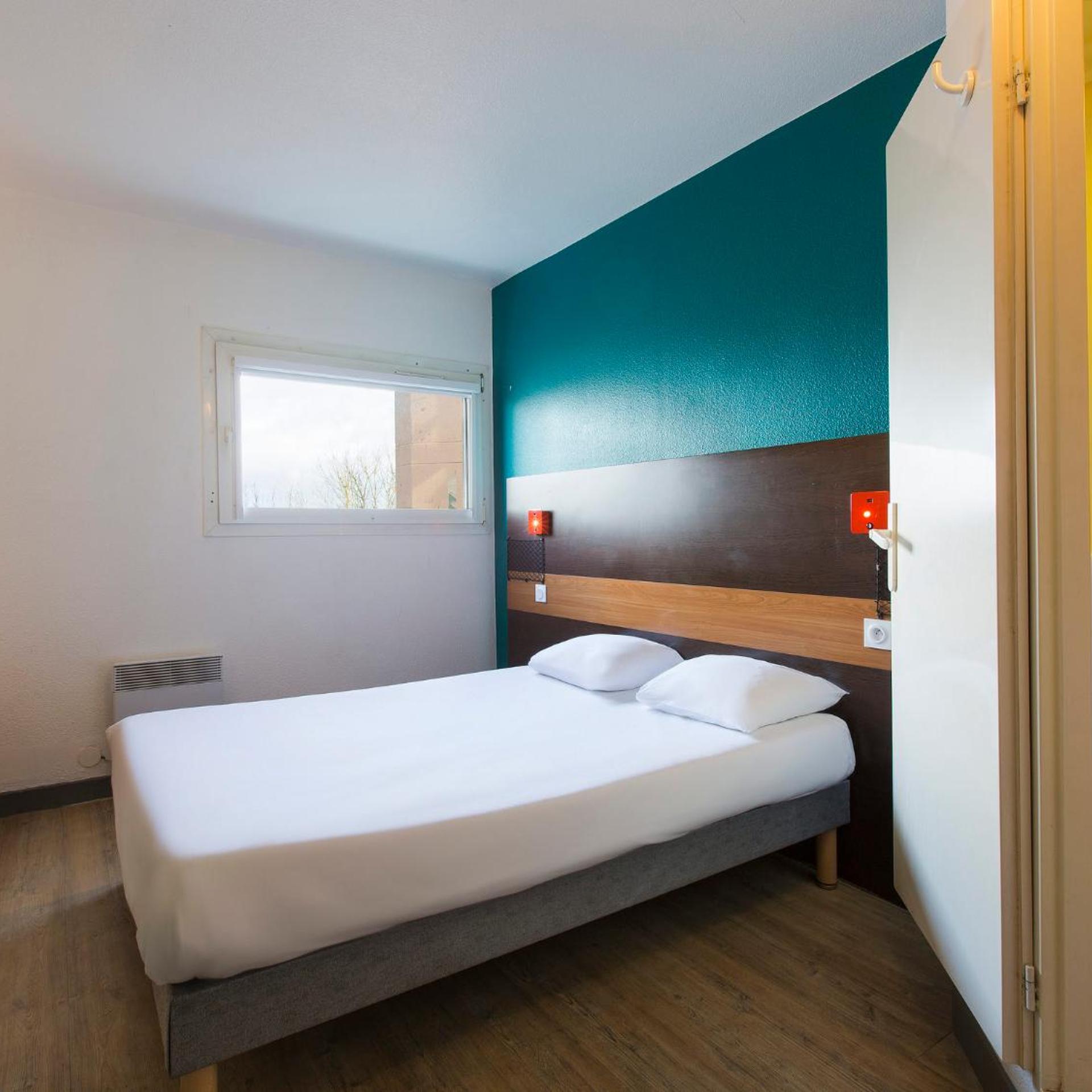 Double Bed