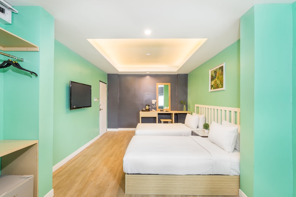 Ratchada Point Hotel 19/57
