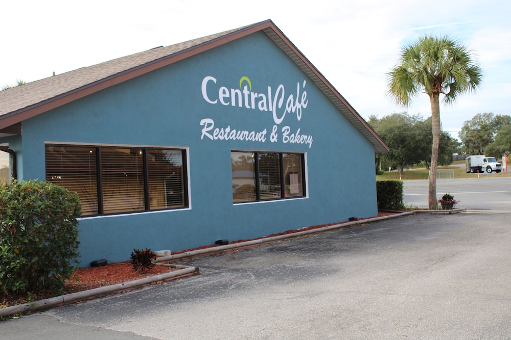The Central Motel 3/55