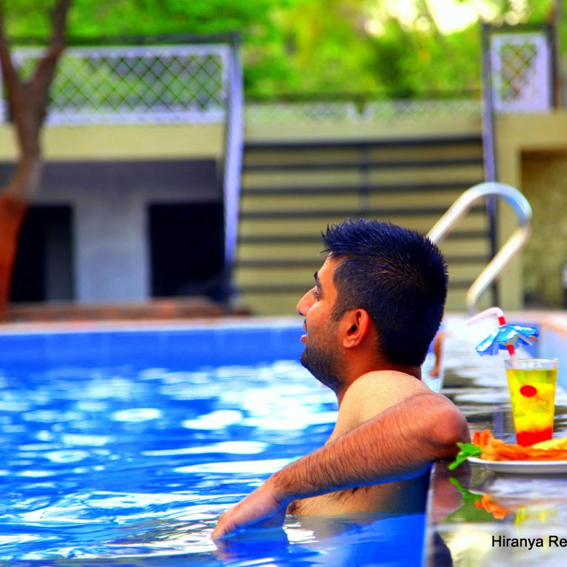 Hiranya Resorts 2/45