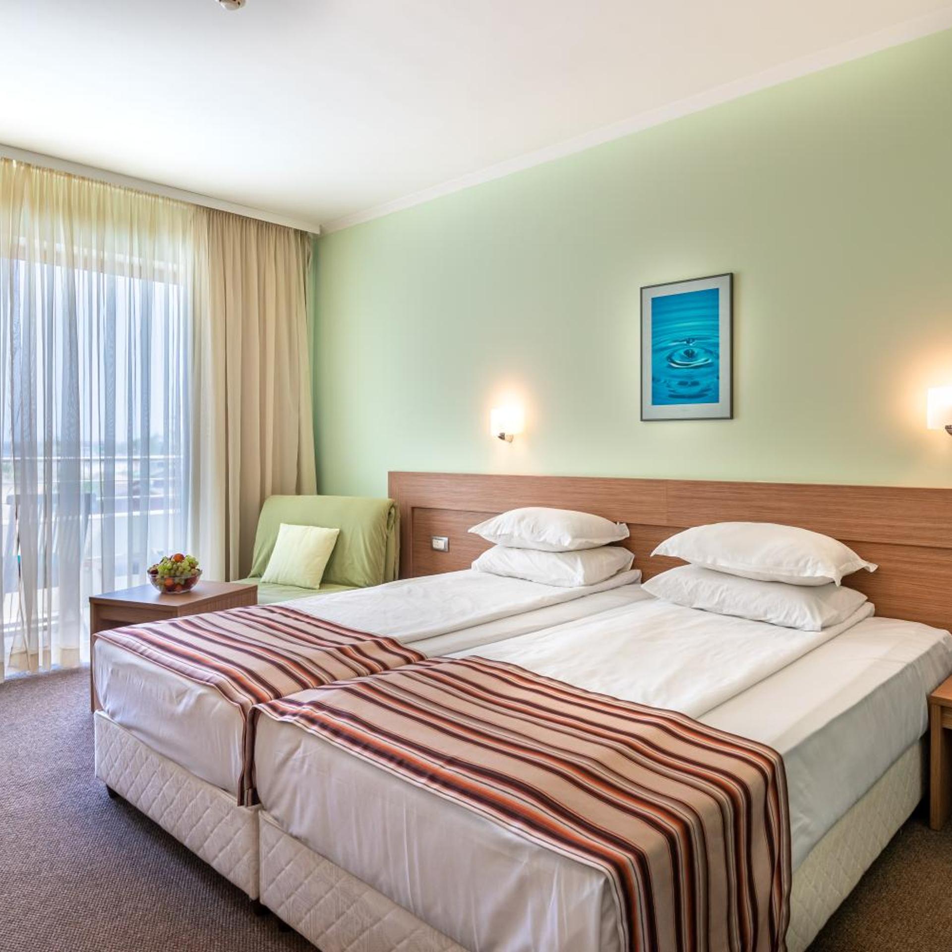 Jeravi Hotel 20/56