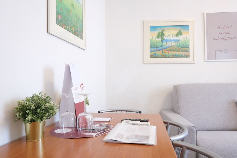 Wine Apartments Florence Morellino 17/28