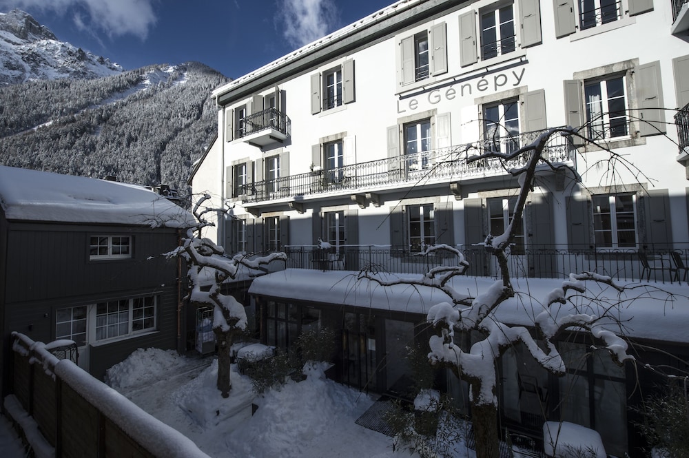 Appart hotel Le Genepy 39/68