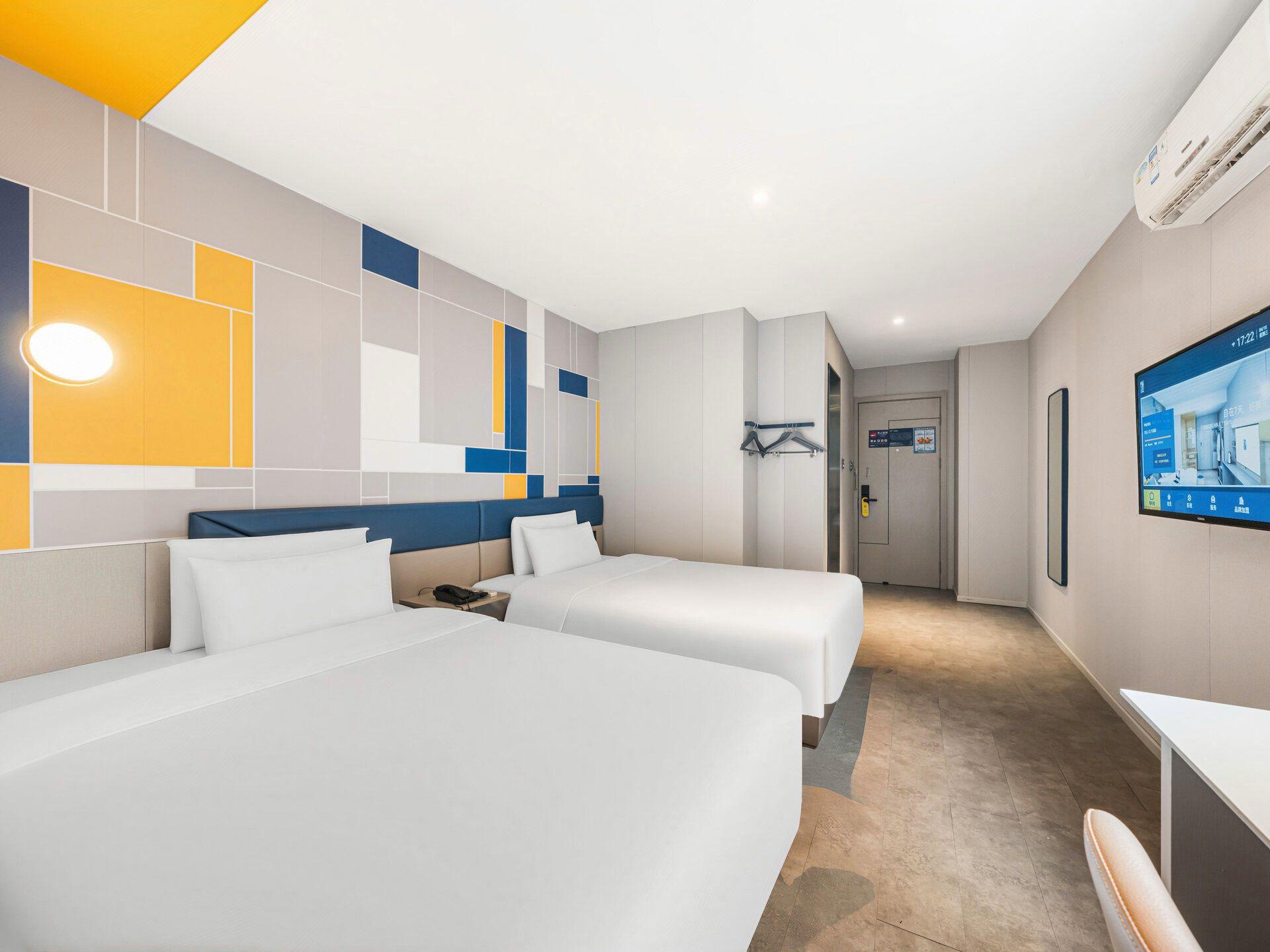 Superior, Twin Beds