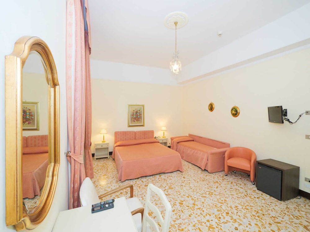 Delle Palme 18/39