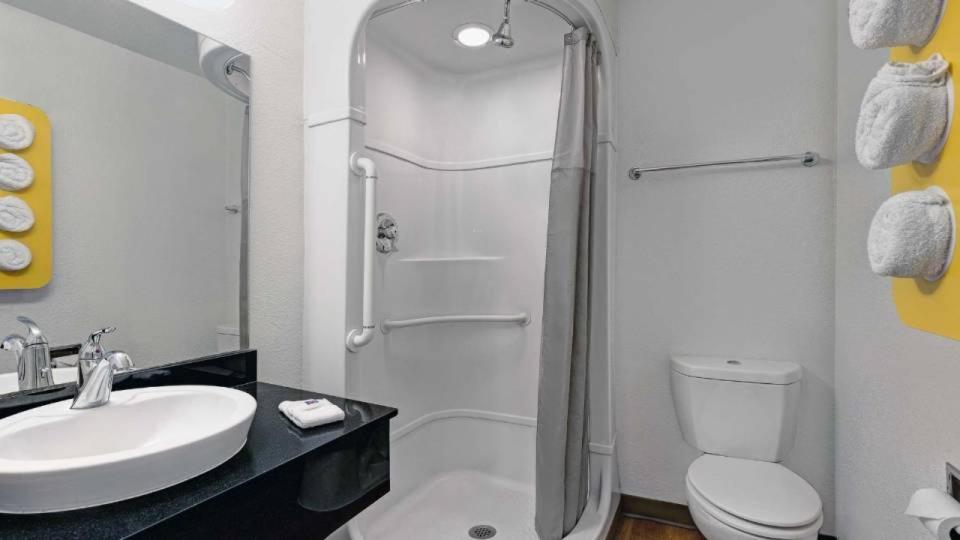 Super 8 by Wyndham San Jose 17/17