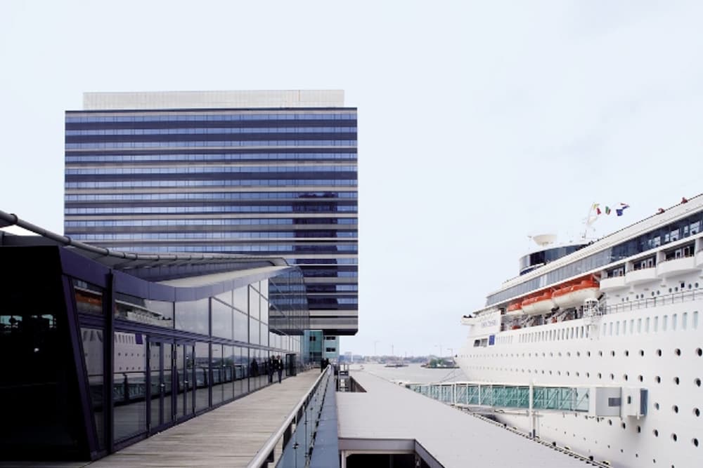 Movenpick Amsterdam City Centre in AMSTERDAM