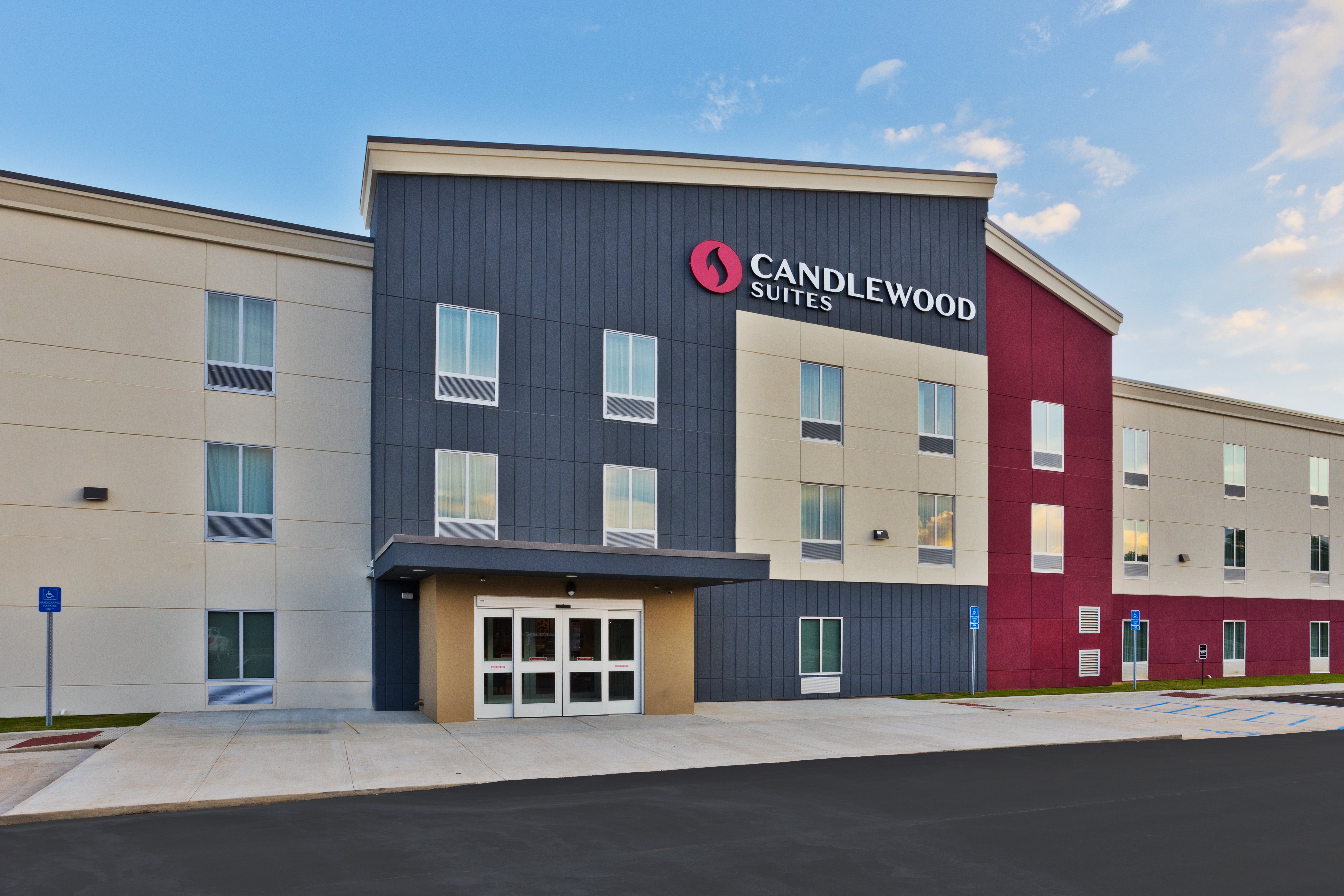 Candlewood Suites Dothan by IHG 3/39
