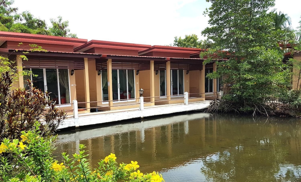 Best House Resort 29/31