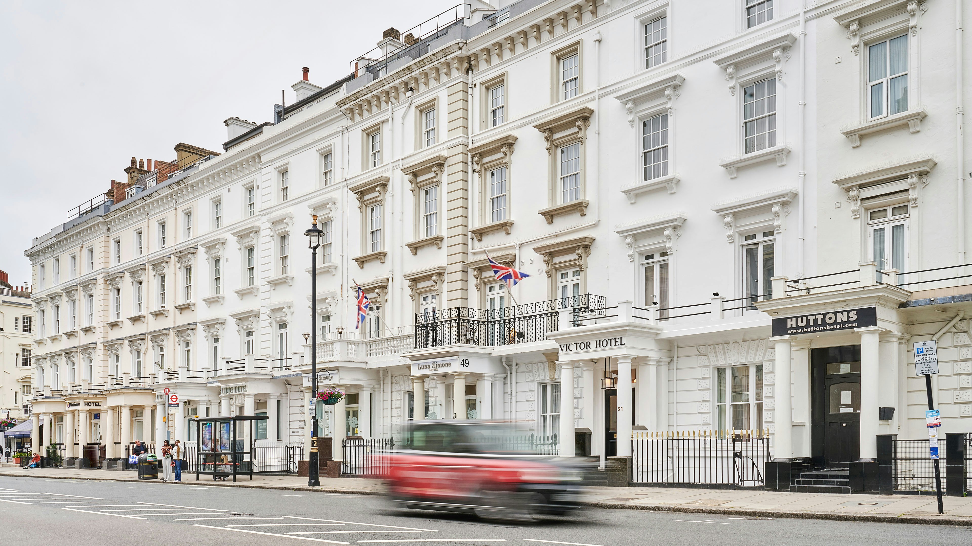 Huttons Hotel, Victoria London 58/63
