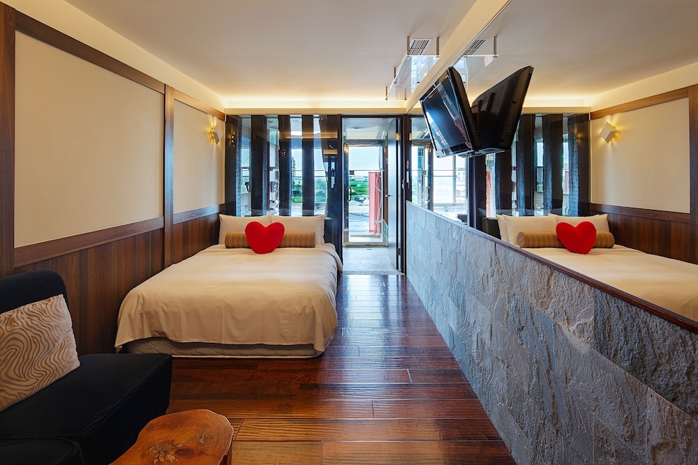 JAPANESE, DOUBLE BED