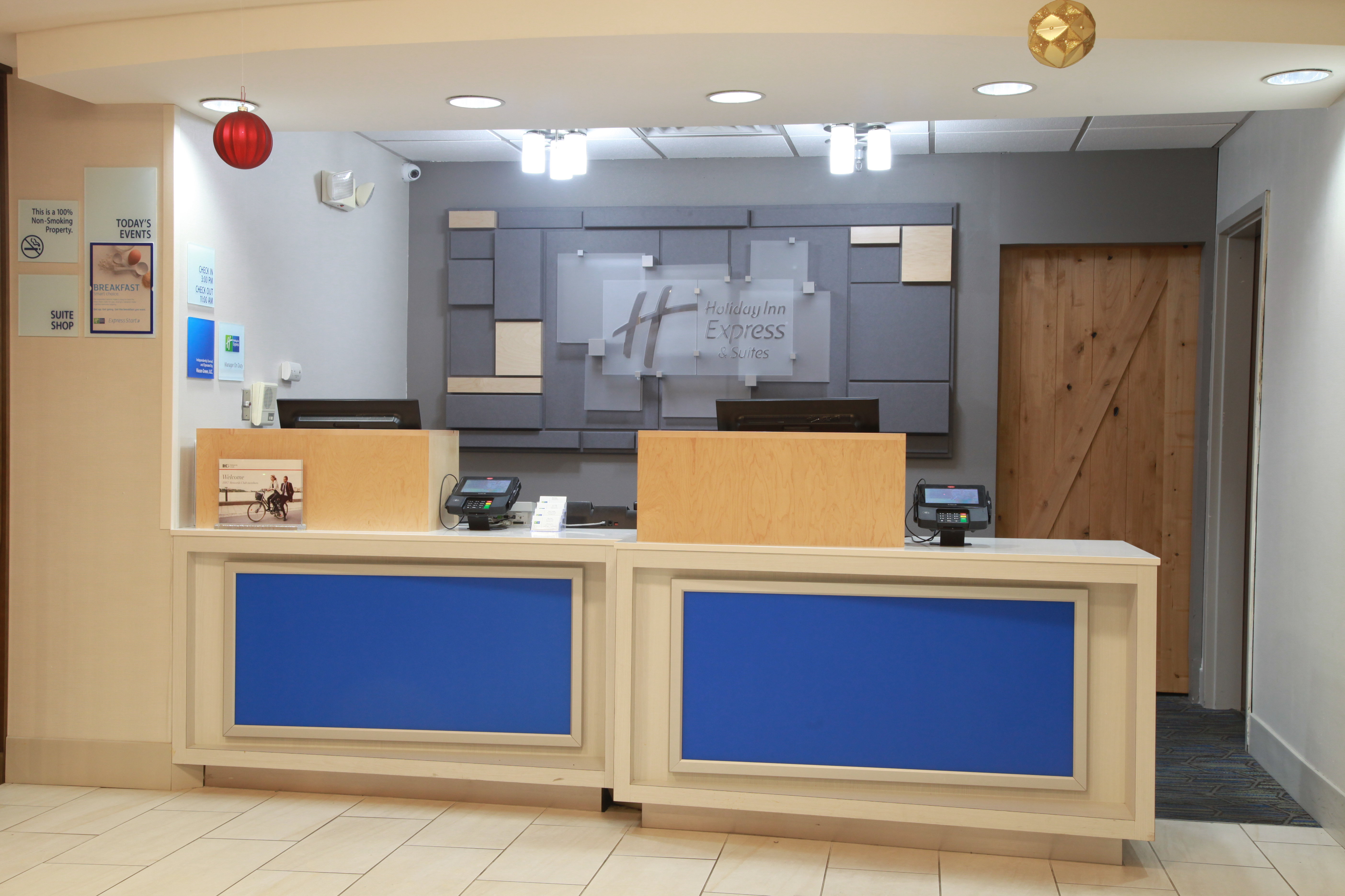 Holiday Inn Express Hotel Suites Chattanooga Hixson 11/75