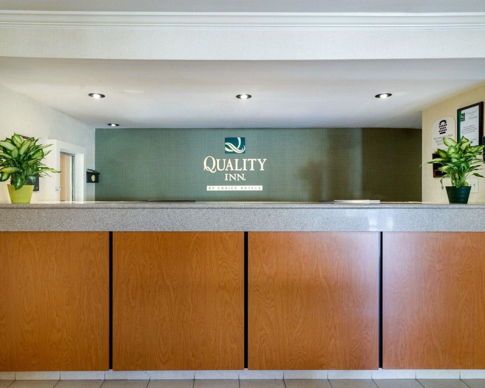 Quality Inn Newark 11/36