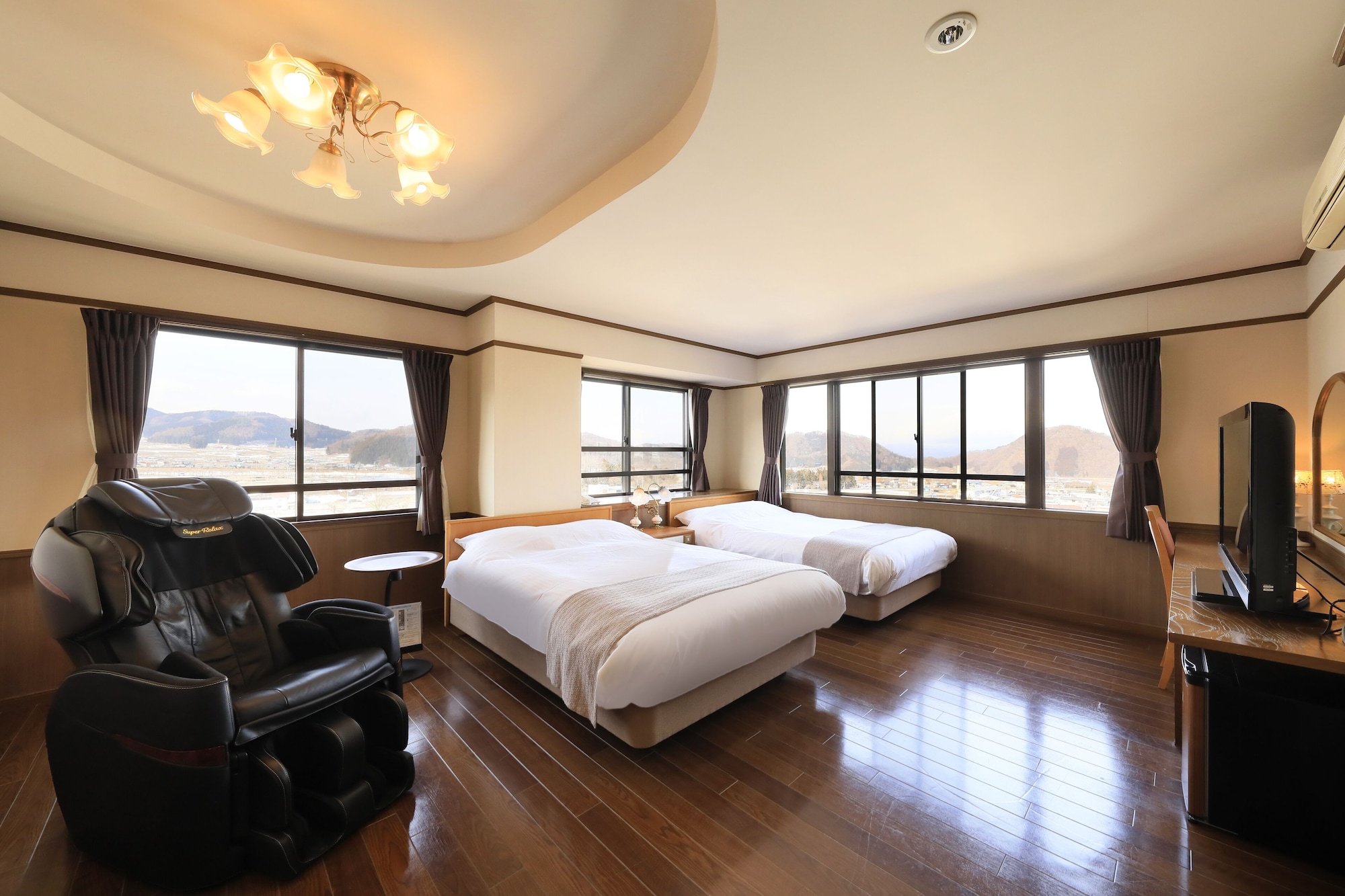 جناح ديلوكس بسريرين منفصلين وفرشتي فوتون بحمام خاص، Hotel Tsubakino 2/3