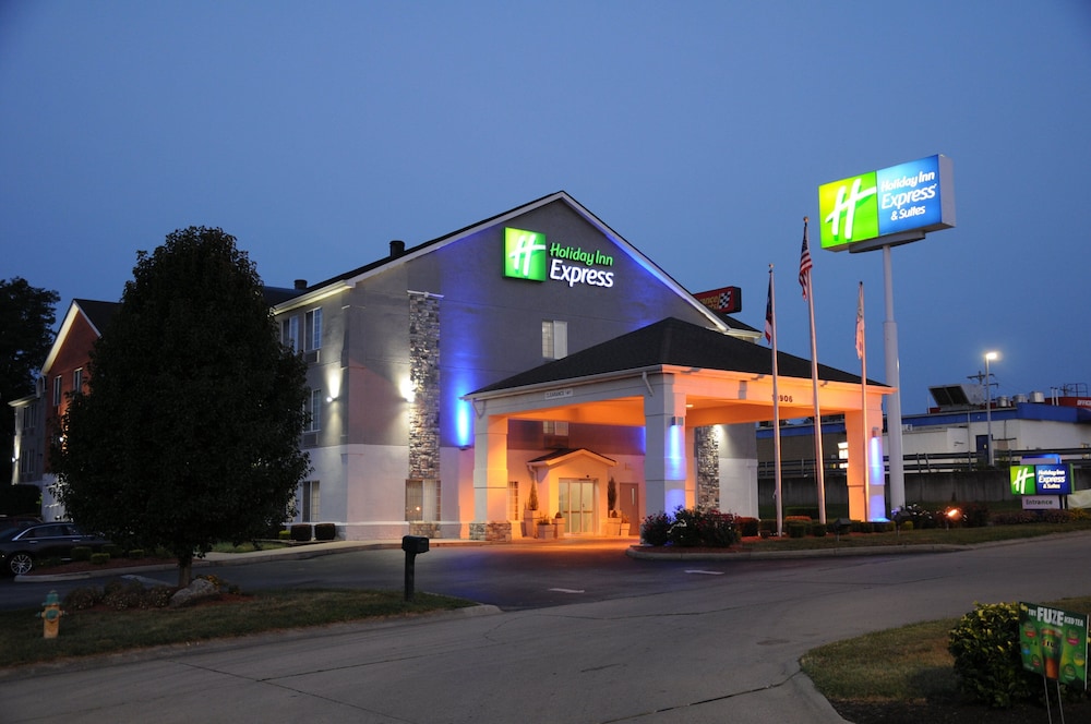 Holiday Inn Express and Suites Harrison an IHG Hotel 2/30