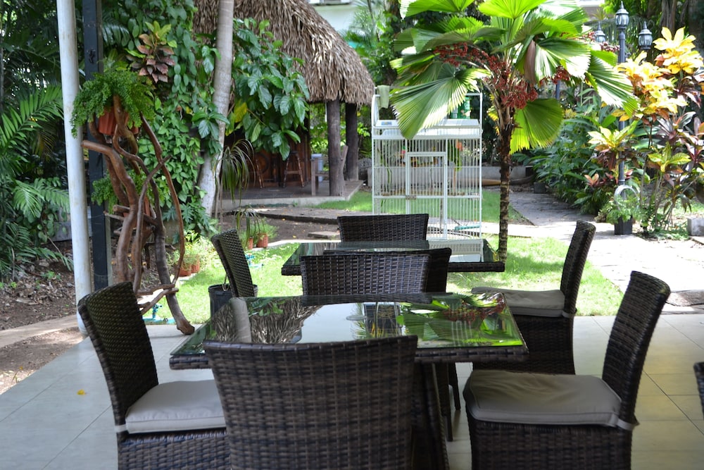 The Balboa Inn Bed Breakfast 45/49