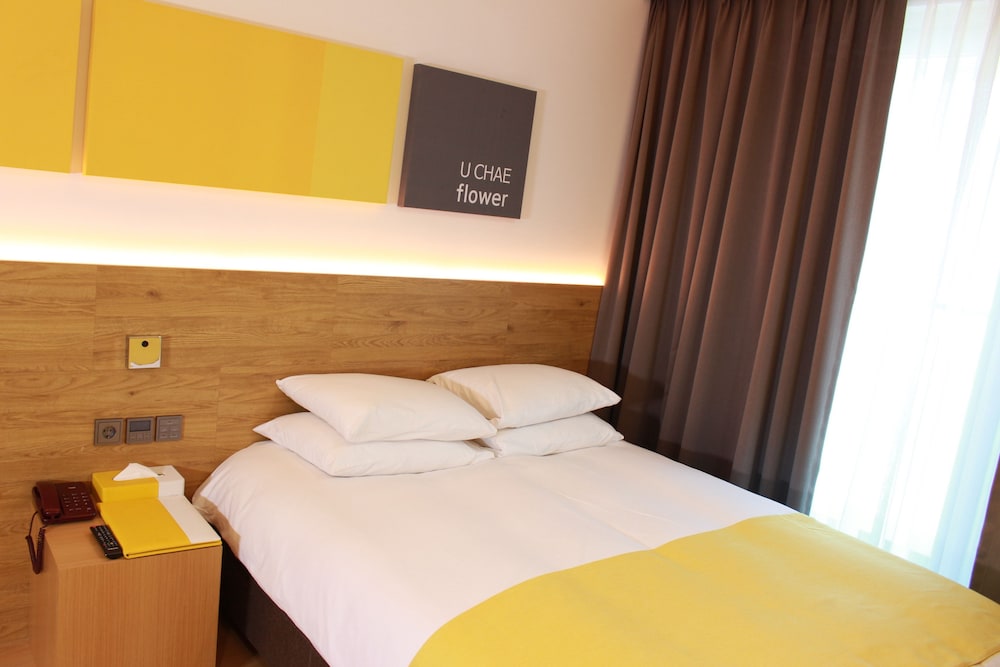 CO-OP CITY HOTEL SEONGSAN 28/71