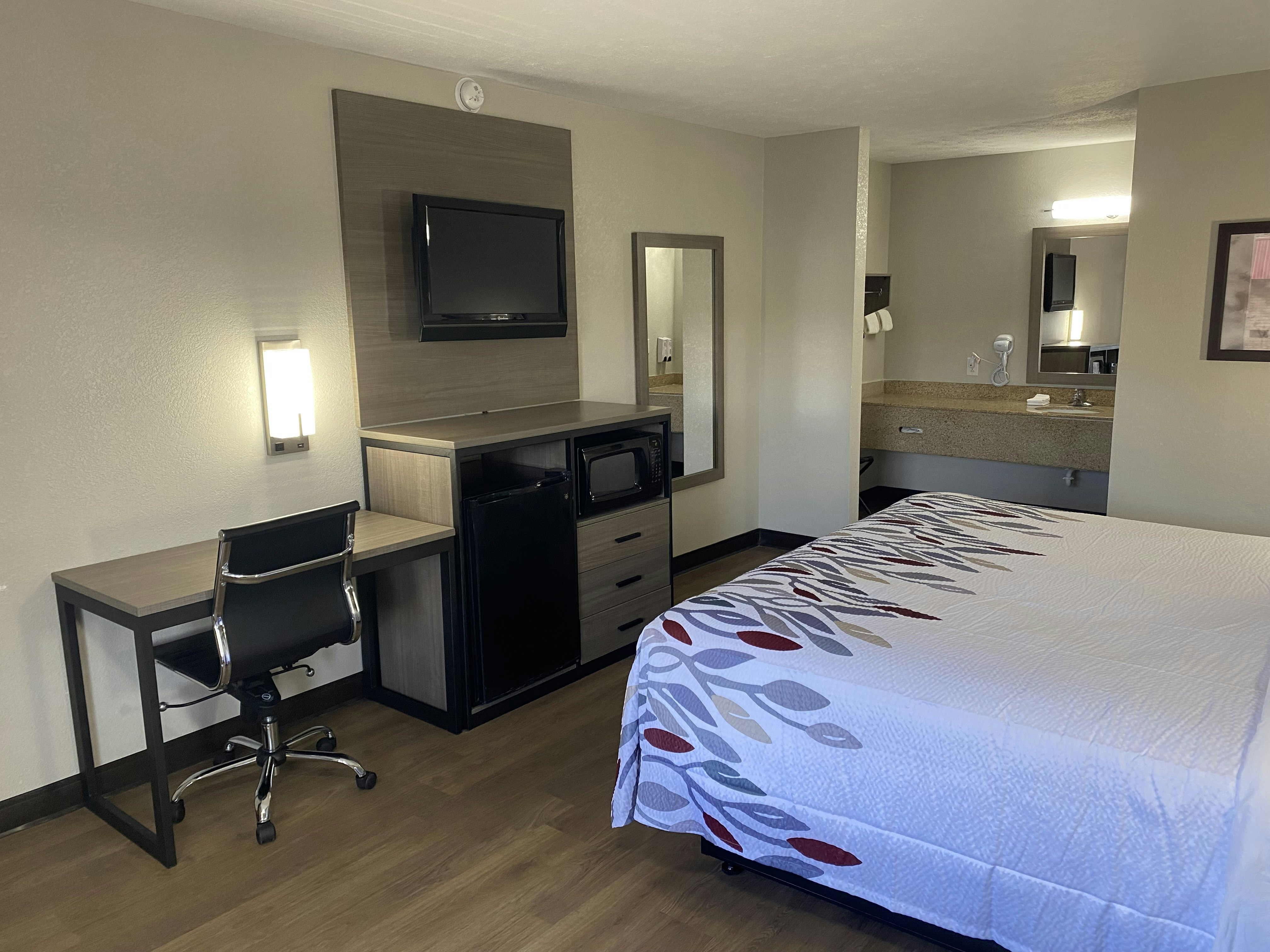 Red Roof Inn Jacksonville, AL 10/14