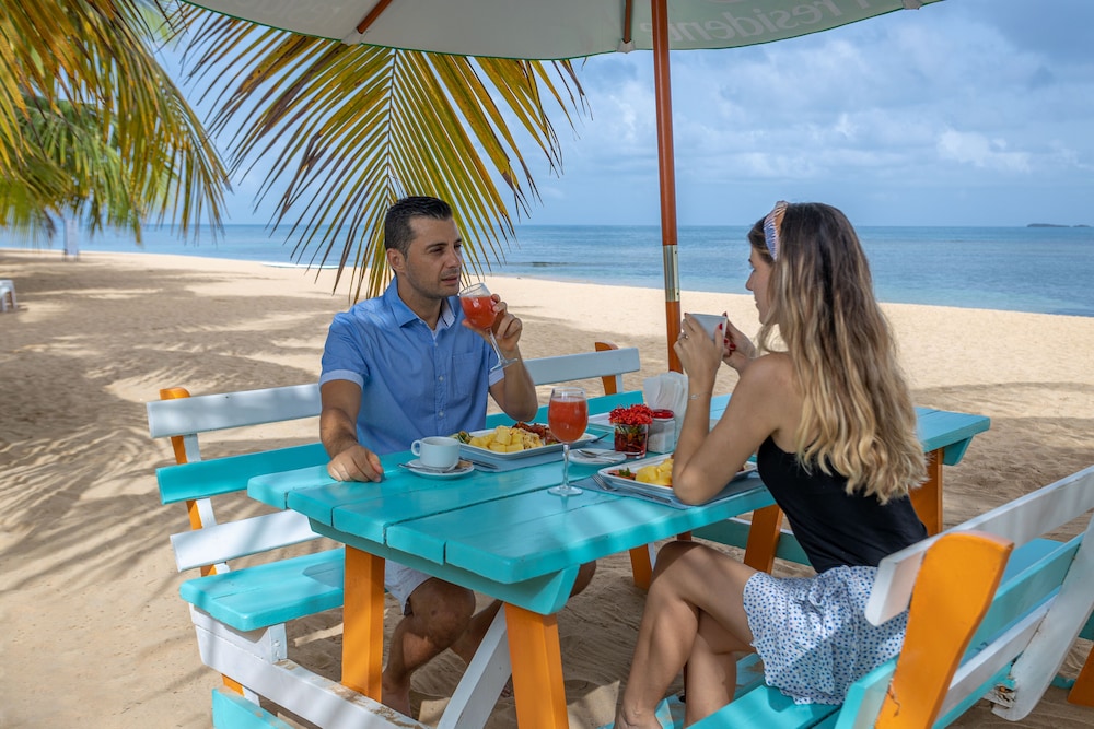 Hotel Playa Colibri 60/72
